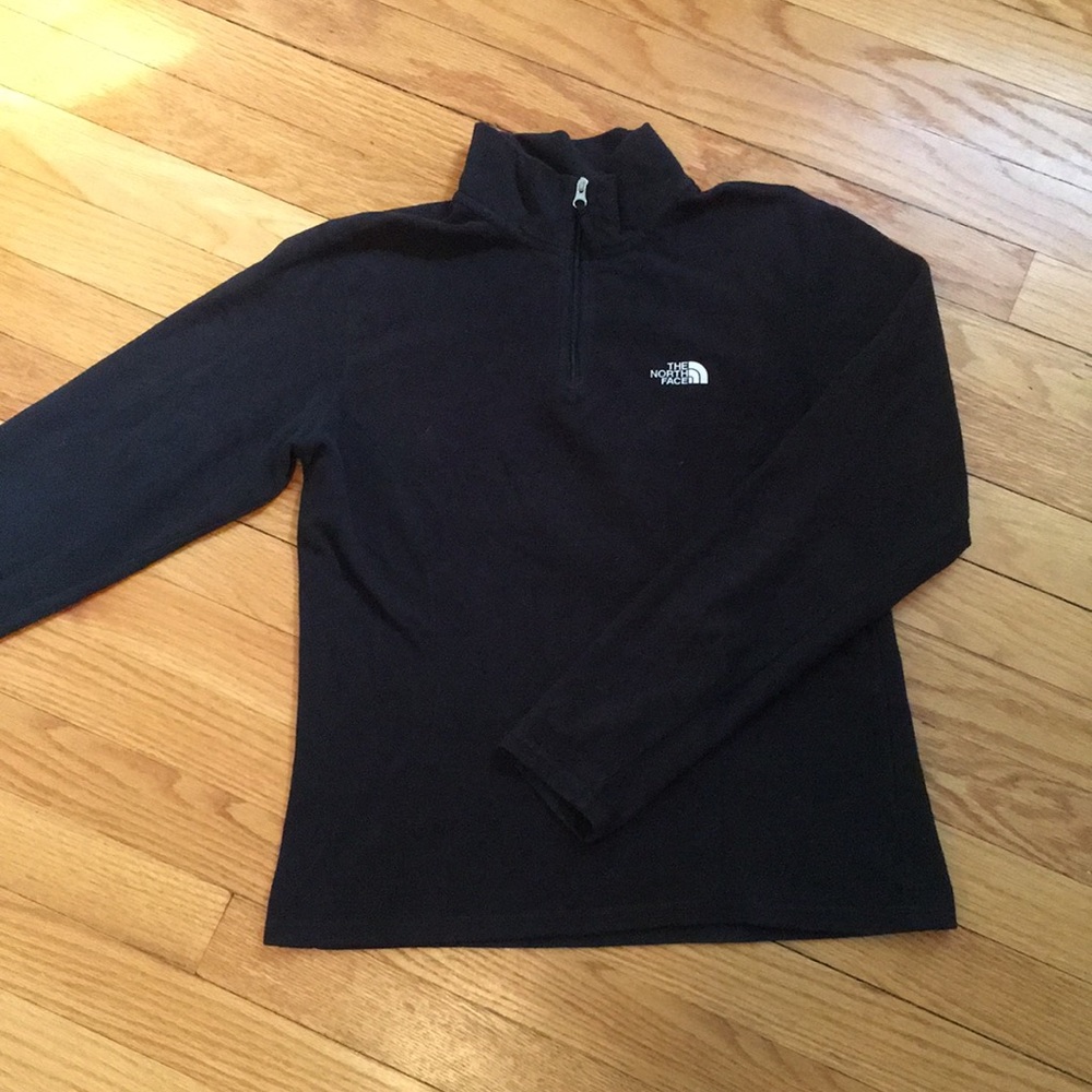 Black North Face quarter-zip fleece size S